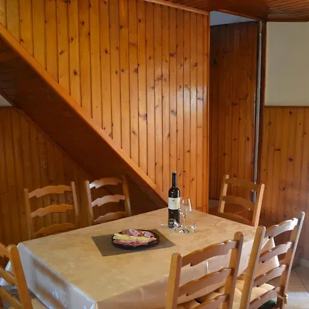 Holiday home Matesini Tinjan